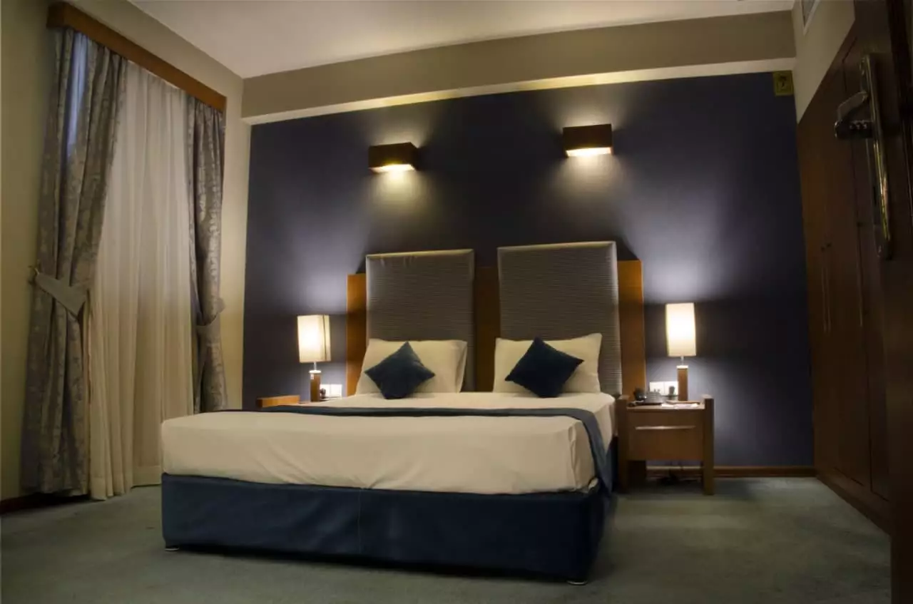 Alibaba https://cdn.alibaba.ir/ostorage/hotel-accommodation-images/6810873d19aa61e2a799b307_دوخواب چهار تخته ویژه رضوی (6).webp